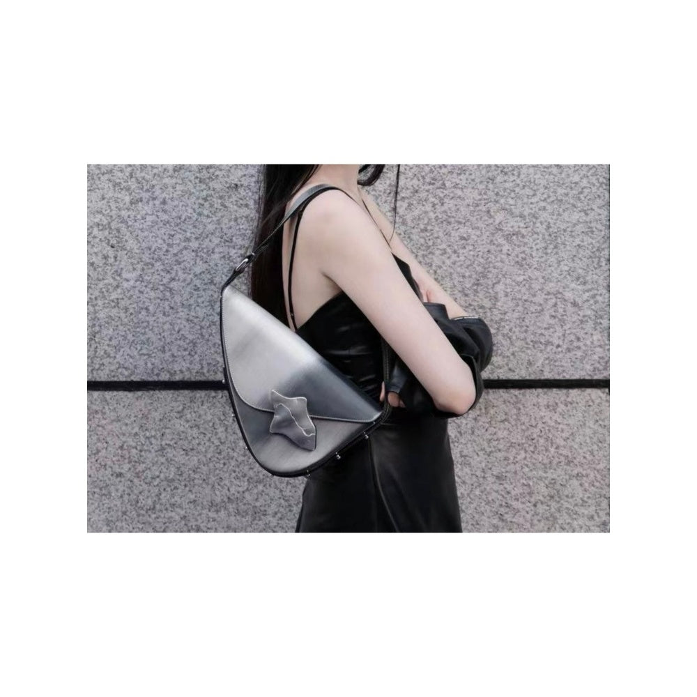 ELLEGANTI Women Grey Microfibre Handbag