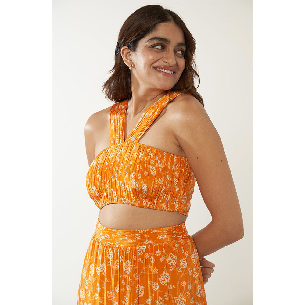 Essay by Sumedha Agrawal Orange & White Co-Ord (Set of 2)