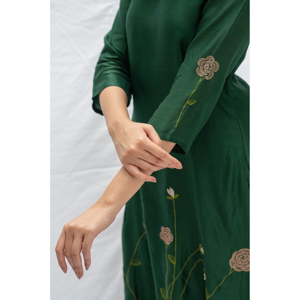Etar Green Rose Kurta with Pants (Set of 2)