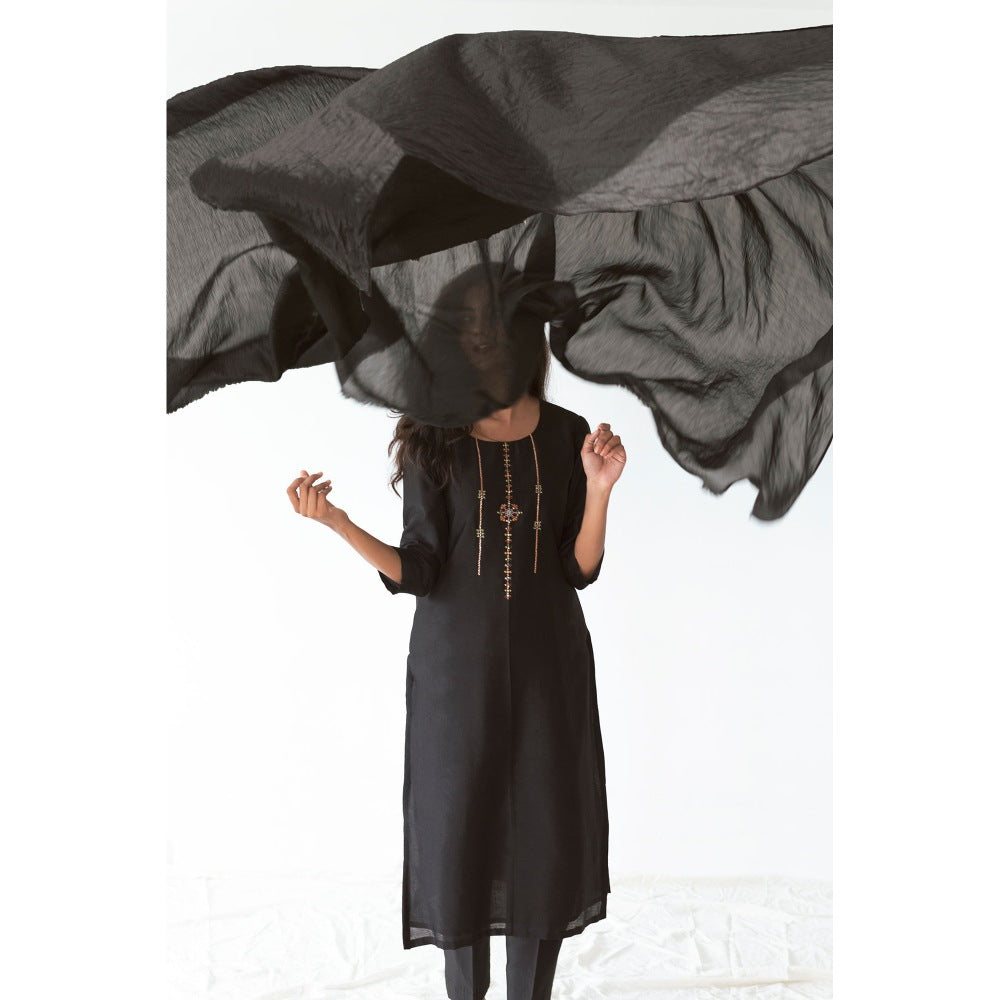 Etar Sutra Kurta with Pants (Set of 2)