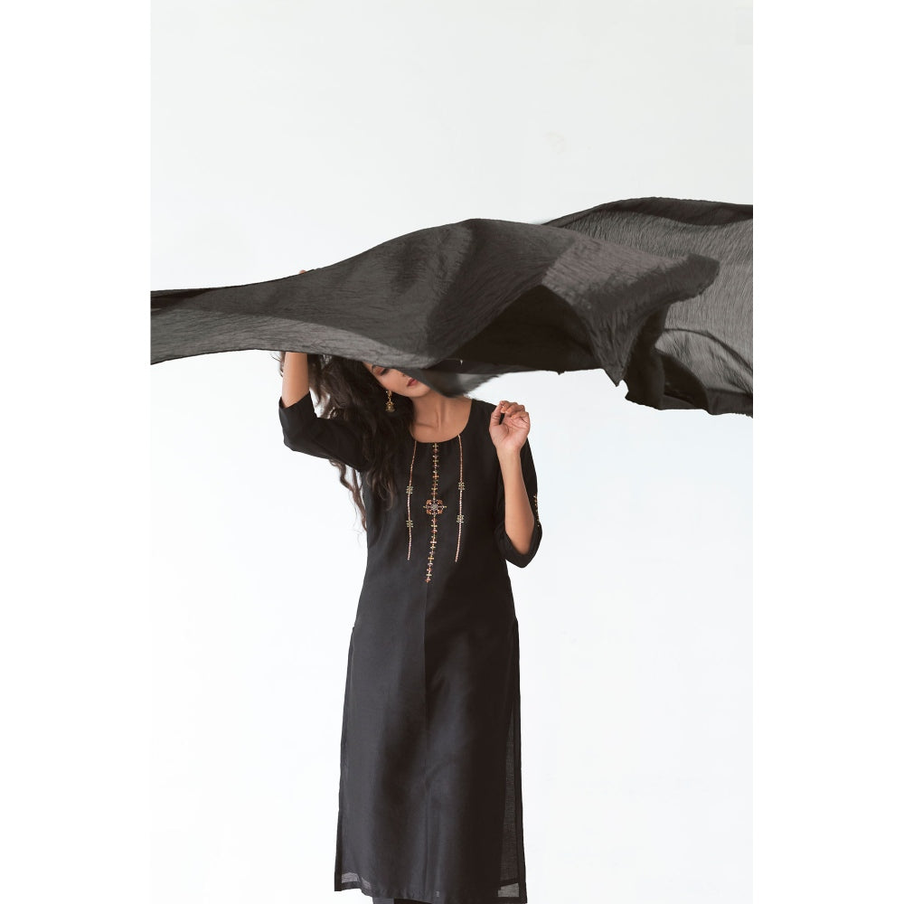 Etar Sutra Kurta with Pants (Set of 2)