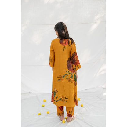 ETAR Rumi Kurta with Pant and Dupatta (Set of 3)