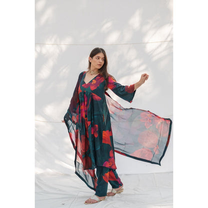 ETAR Jade Kurta with Pant and Dupatta (Set of 3)