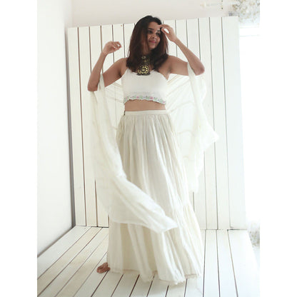 ewaz Off White Crop Top Skirt