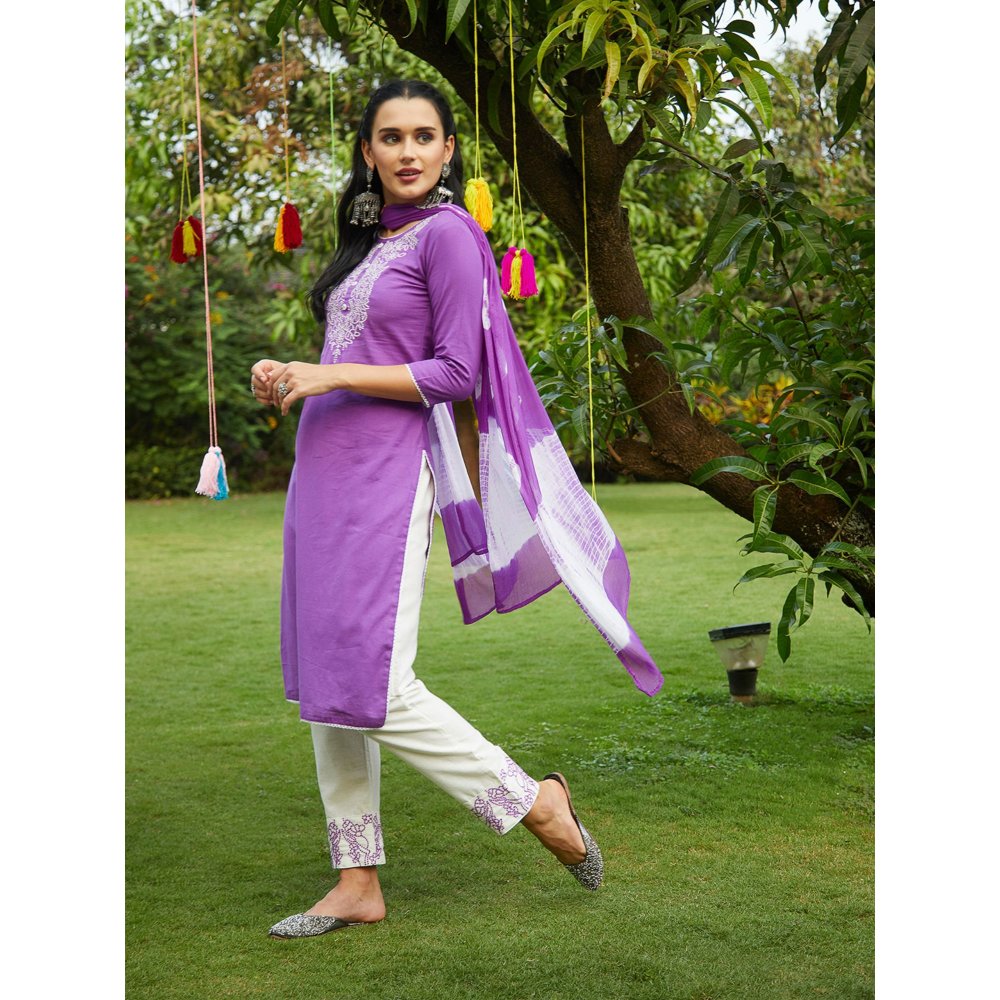 FASHOR Resham Embroidered Kurta with Pants & Dupatta - Violet (Set of 3)