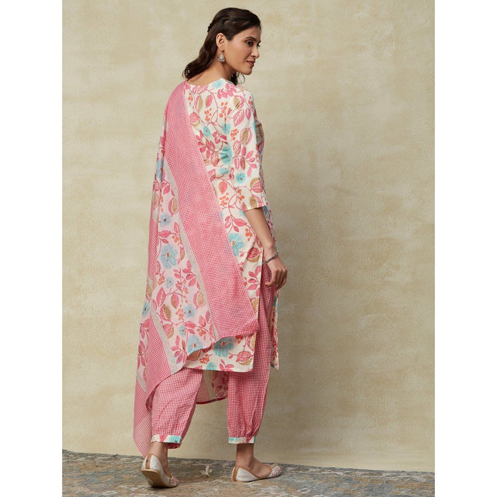 FASHOR Floral Printed Straight Fit Kurta with Pants & Cotton Mulmul Dupatta Pink (Set of 3)