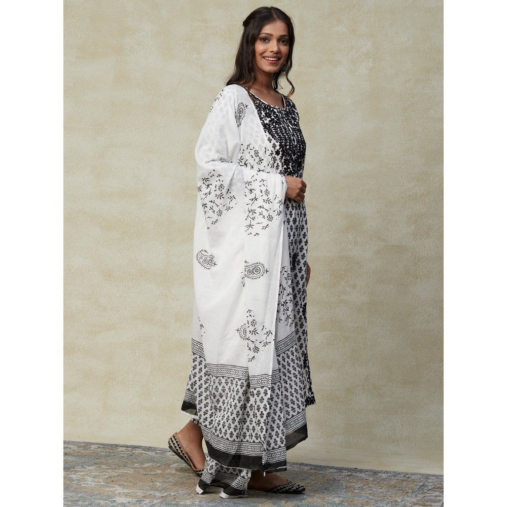 FASHOR Ethnic Block Printed Resham Embroidered Kurta with Pants & Dupatta White (Set of 3)