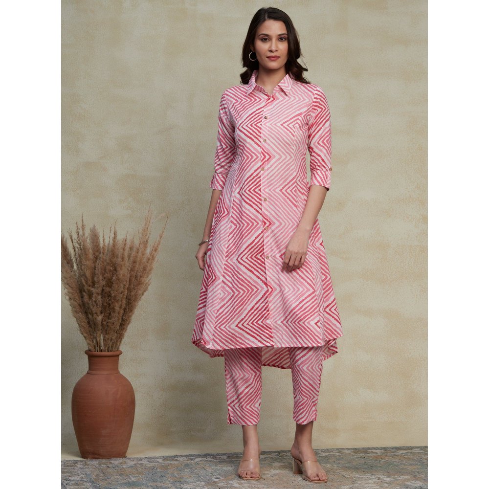 FASHOR Chevron Printed Wooden Buttoned High Low Hem Kurta with Pants Pink (Set of 2)