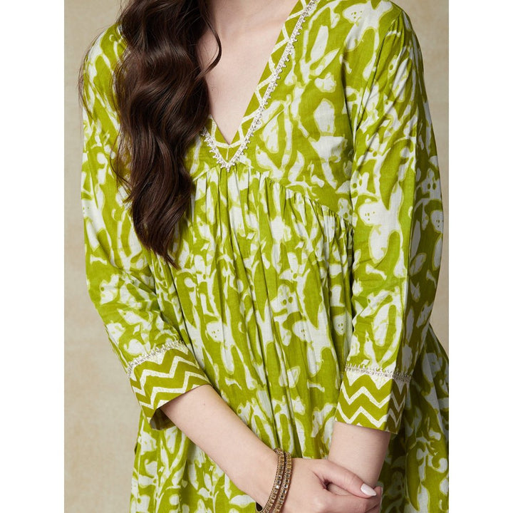 FASHOR Ethnic & Chevron Printed A-Line Pleated Kurta with Pant Green (Set of 2)