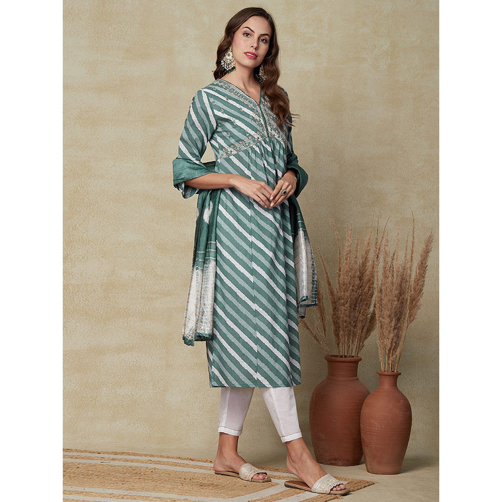 FASHOR Diagonal Striped Kurta with Pant and Dupatta - Green (Set of 3)