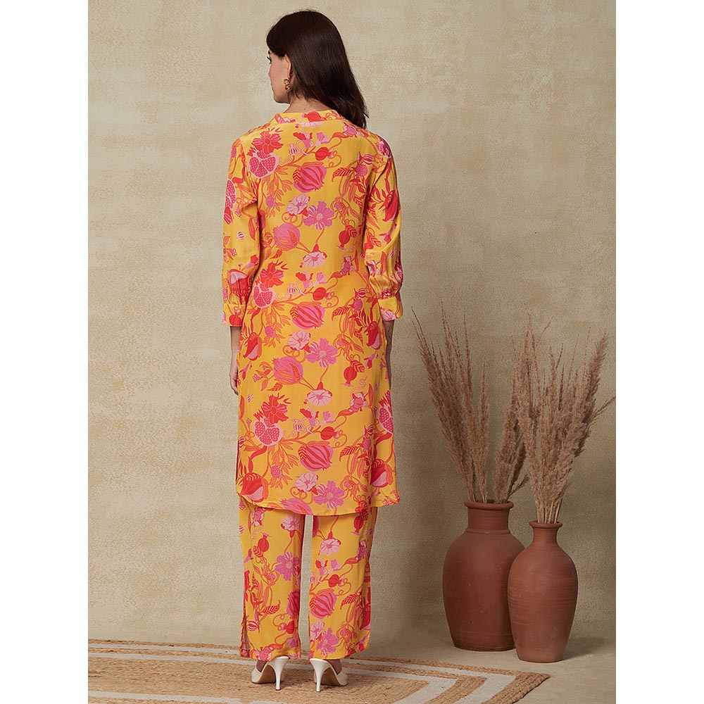 FASHOR Floral Printed Straight Fit Kurta with Pant - Yellow (Set of 2)