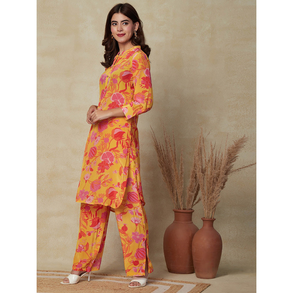 FASHOR Floral Printed Straight Fit Kurta with Pant - Yellow (Set of 2)