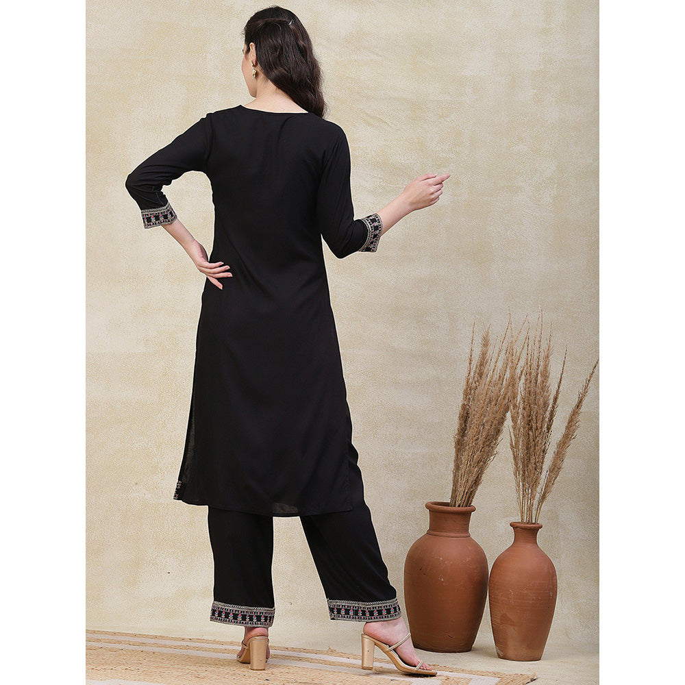 FASHOR Embroidered Kurta with Pant - Black (Set of 2)