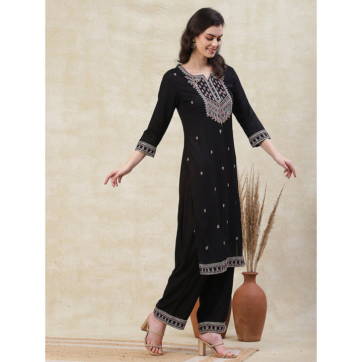 FASHOR Embroidered Kurta with Pant - Black (Set of 2)