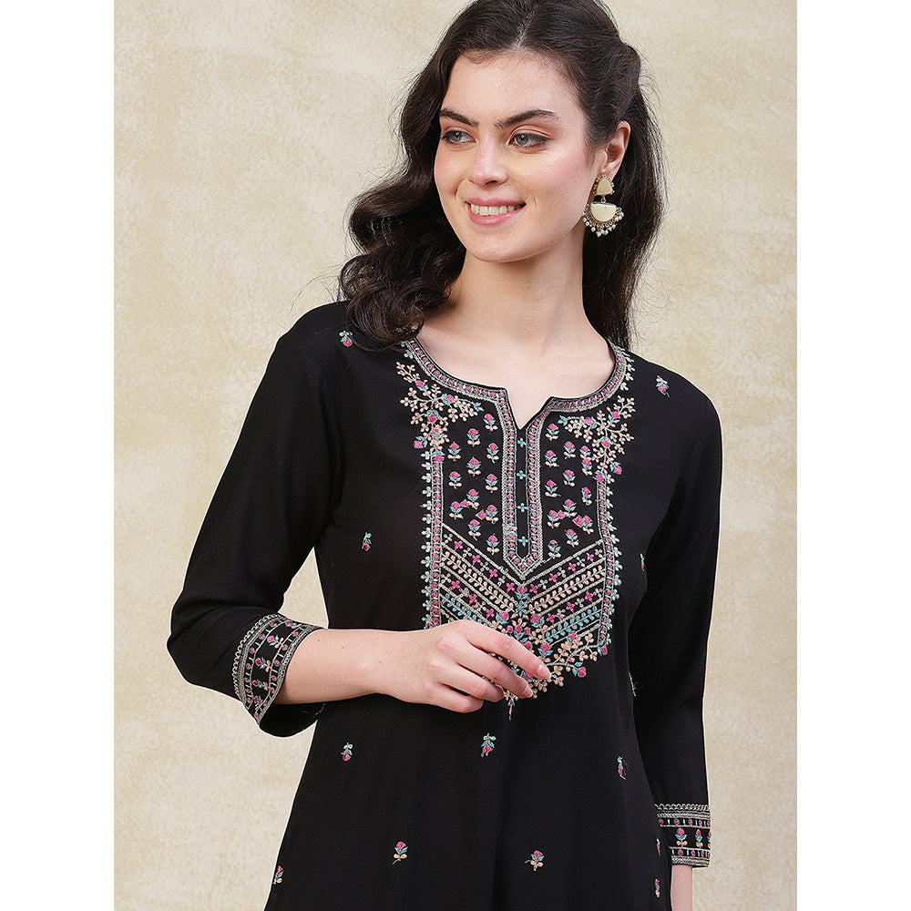 FASHOR Embroidered Kurta with Pant - Black (Set of 2)