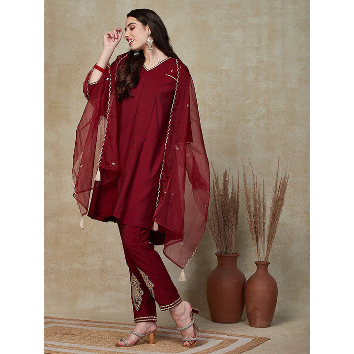 FASHOR Solid Embroidered Kurta with Pants & Dupatta - Maroon (Set of 3)