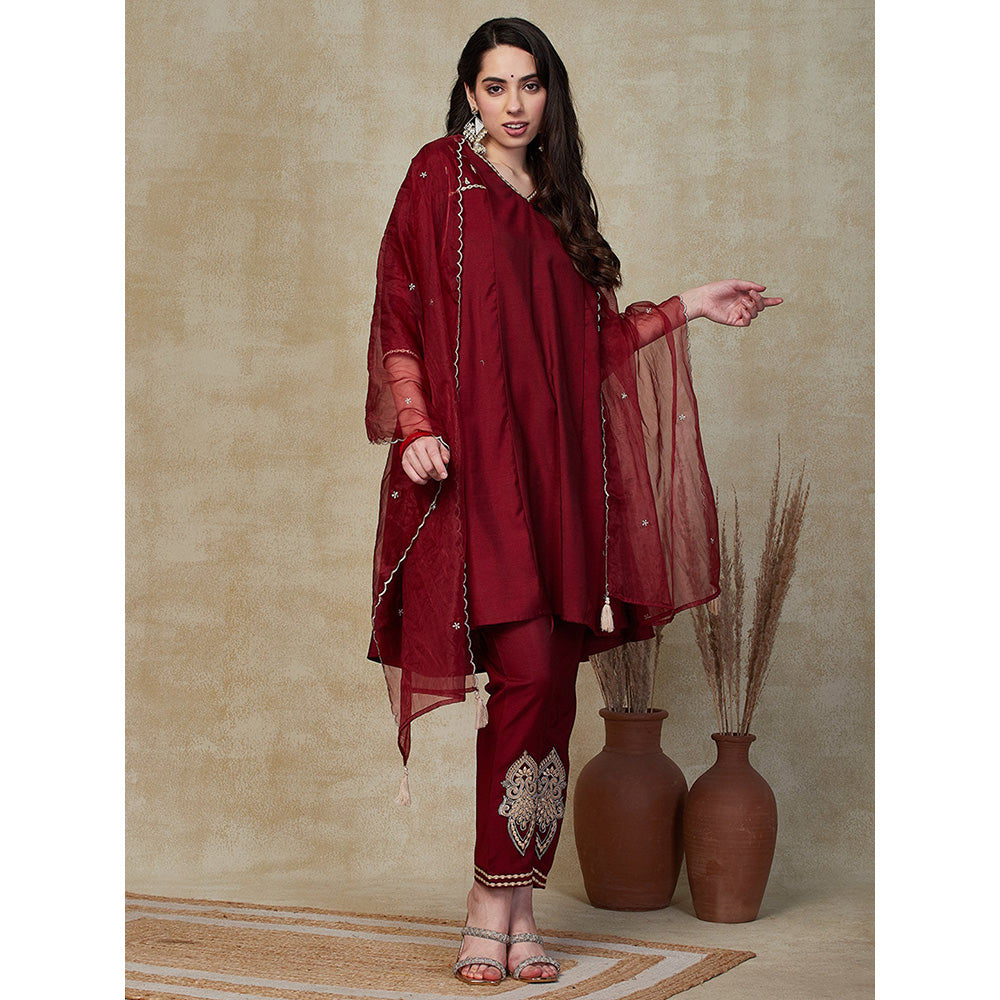 FASHOR Solid Embroidered Kurta with Pants & Dupatta - Maroon (Set of 3)