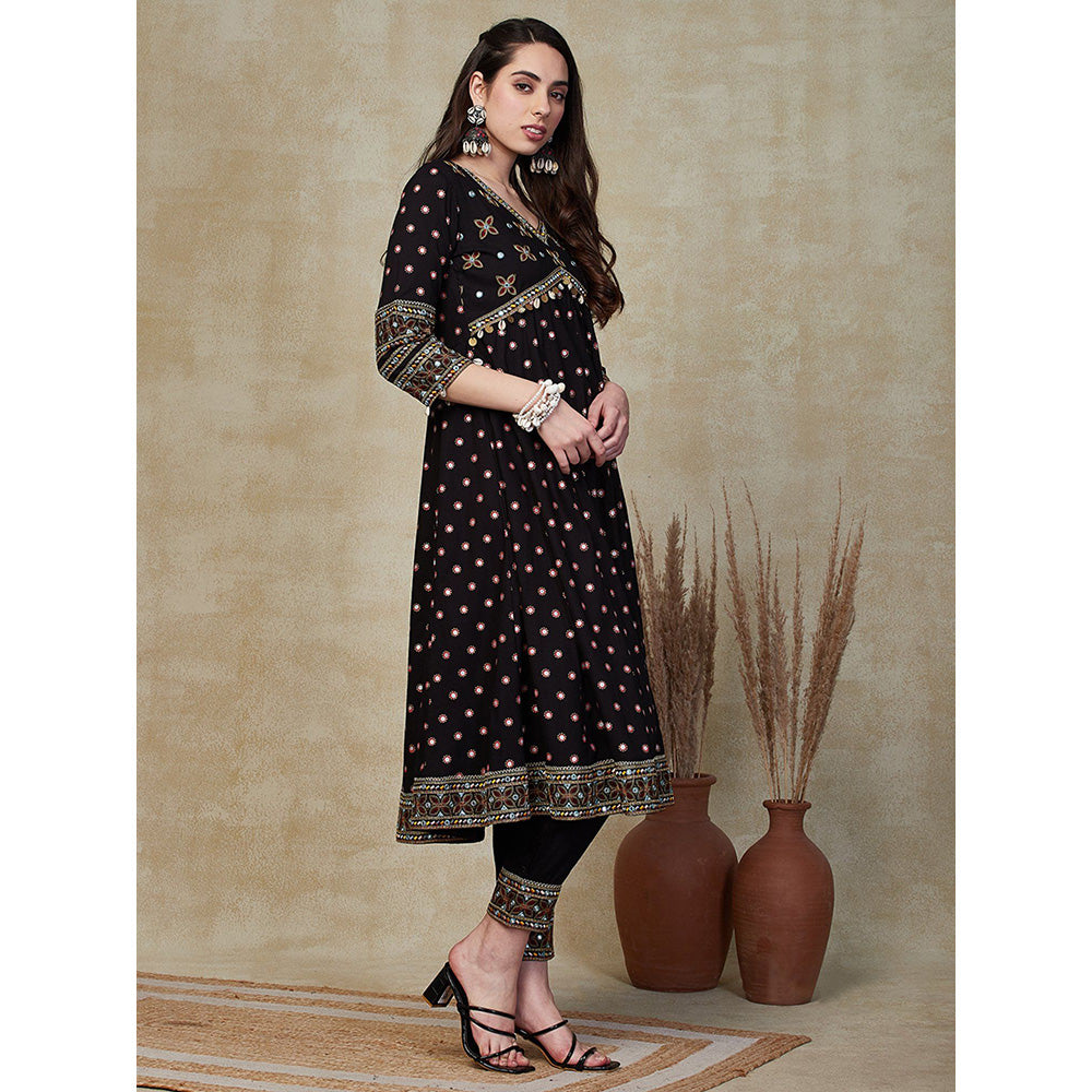 FASHOR Embroidered Kurta with Pants - Black (Set of 2)