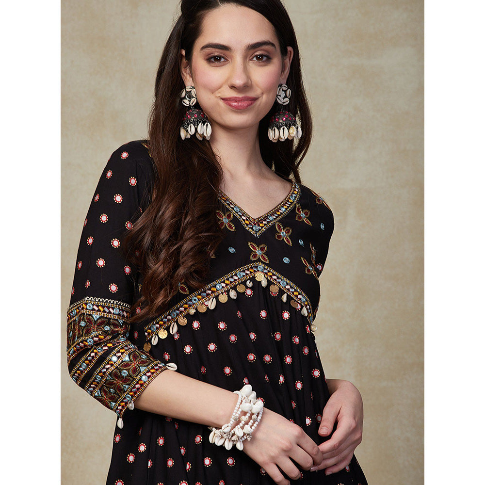 FASHOR Embroidered Kurta with Pants - Black (Set of 2)