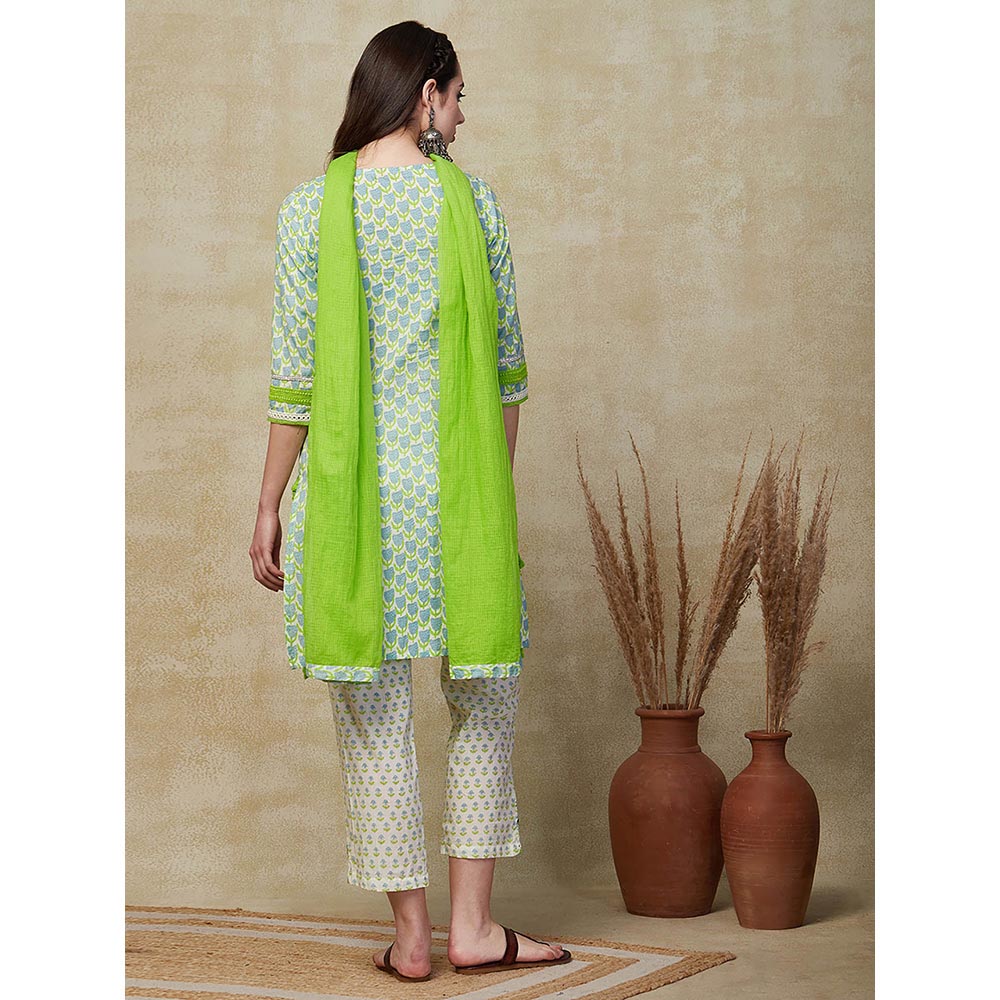 FASHOR Printed Embroidered Kurta with Pant & Dupatta - Green (Set of 3)