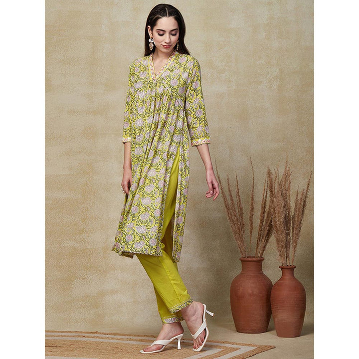 FASHOR Ethnic Floral Printed Kurta with Pant - Green (Set of 2)