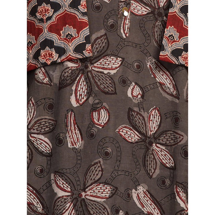 FASHOR Floral Printed Kurta with Ajrakh Printed Jacket - Grey (Set of 2)