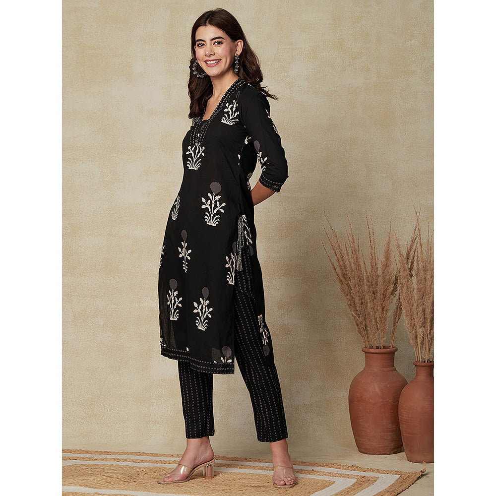 FASHOR Floral Printed Kurta With Pant - Black (Set of 2)