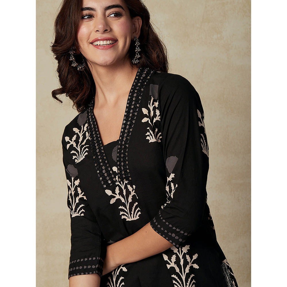 FASHOR Floral Printed Kurta With Pant - Black (Set of 2)