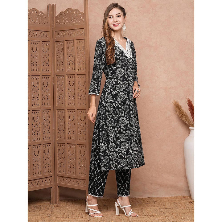 FASHOR Black Floral Printed Crochet Lace Embellished Kurta with Pant (Set of 2)