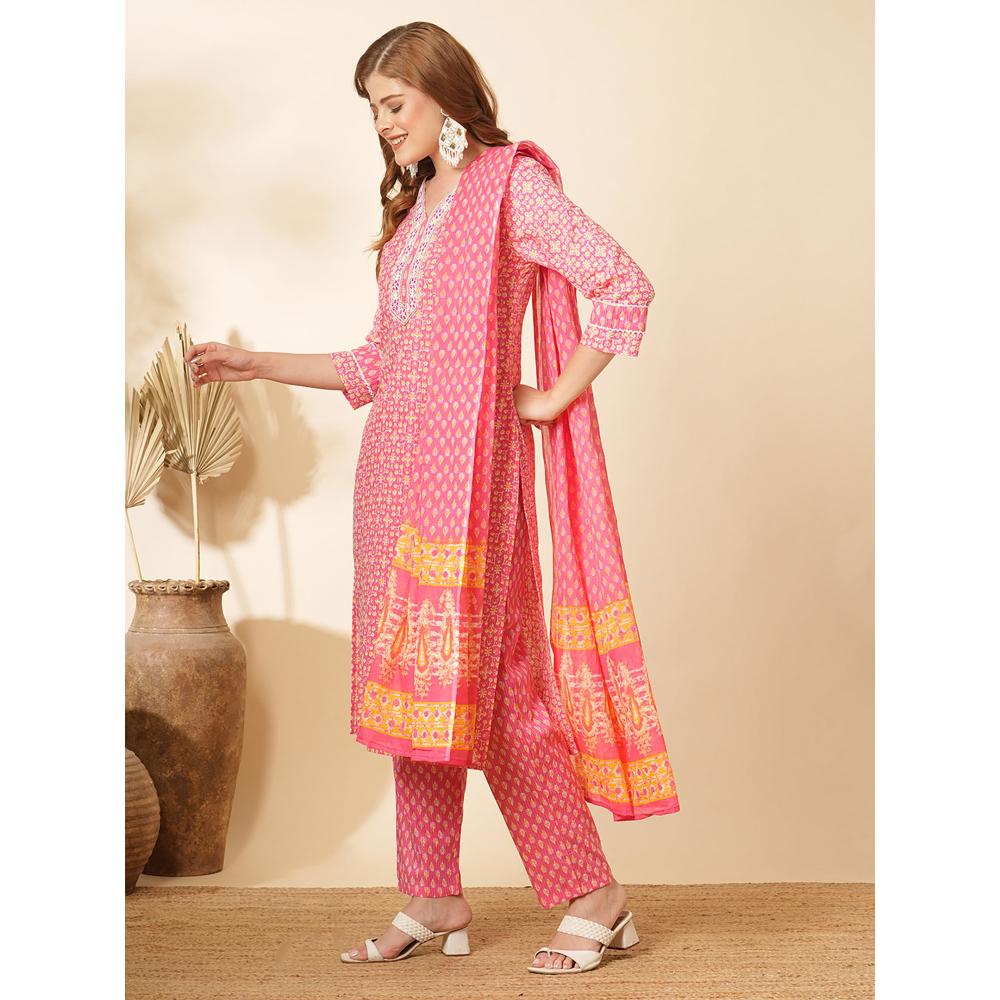 FASHOR Ethnic Printed Straight Fit Kurta with Pant and Dupatta (Set of 3)