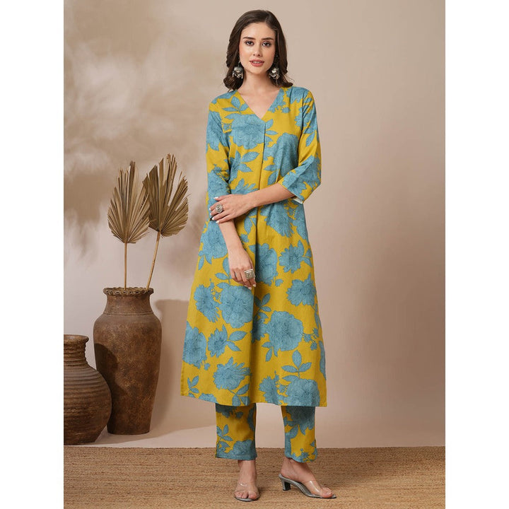 FASHOR Yellow Floral Printed Straight Fit Kurta with Pant (Set of 2)