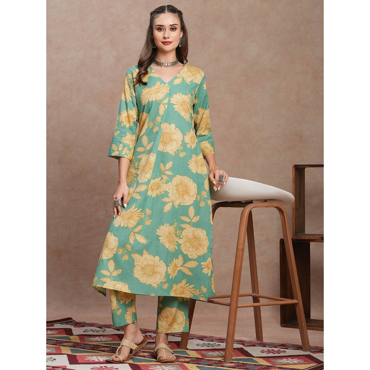 FASHOR Green Floral Printed Straight Fit Kurta with Pant (Set of 2)