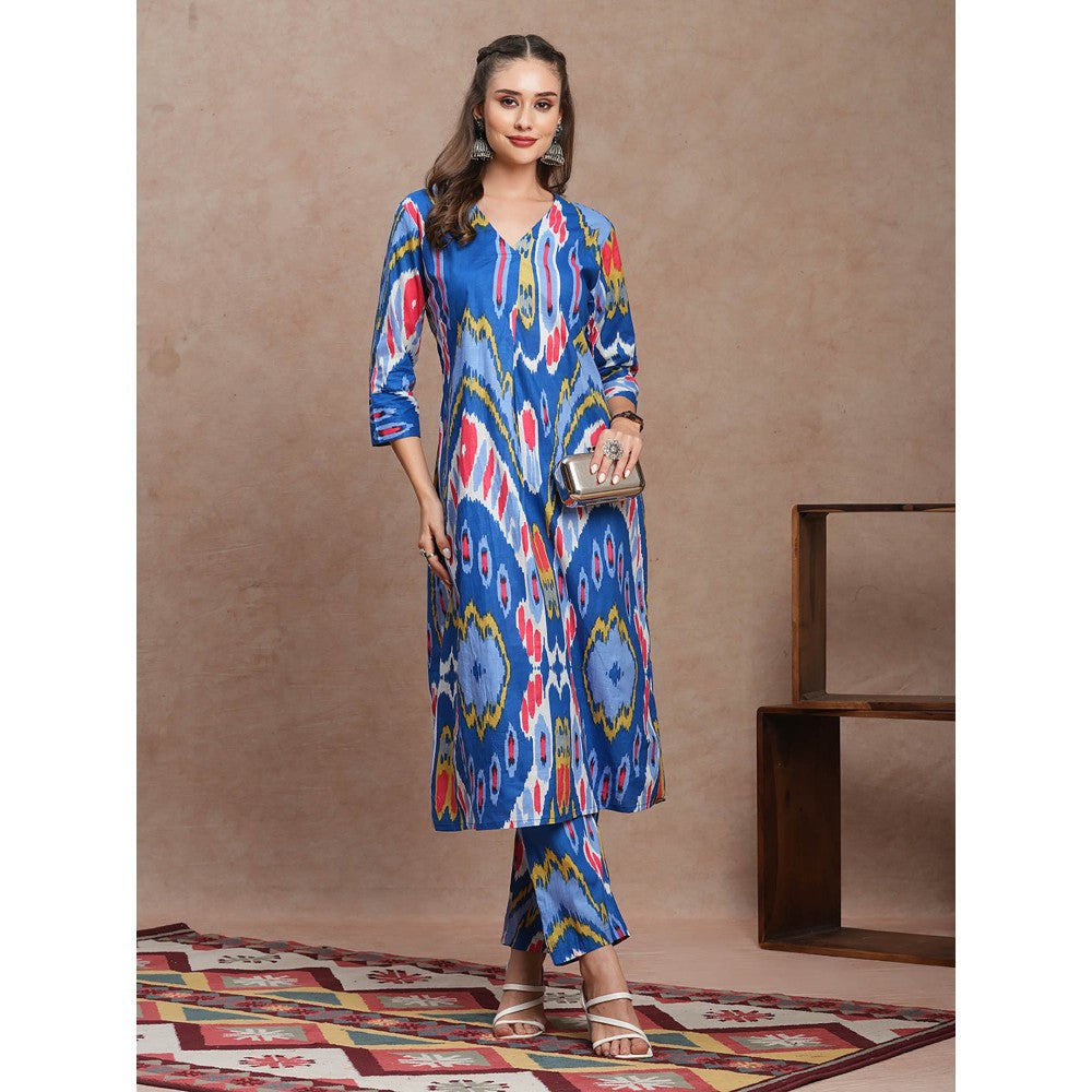 FASHOR Blue Abstract Ethnic Ikat Printed A-Line Kurta with Pant (Set of 2)