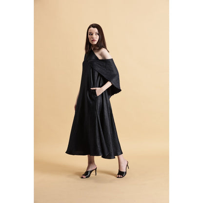 Fawn 24 Black Sapphire Shift Midi Dress