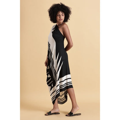 Fawn 24 White Monochrome Muse Kaftan Dress