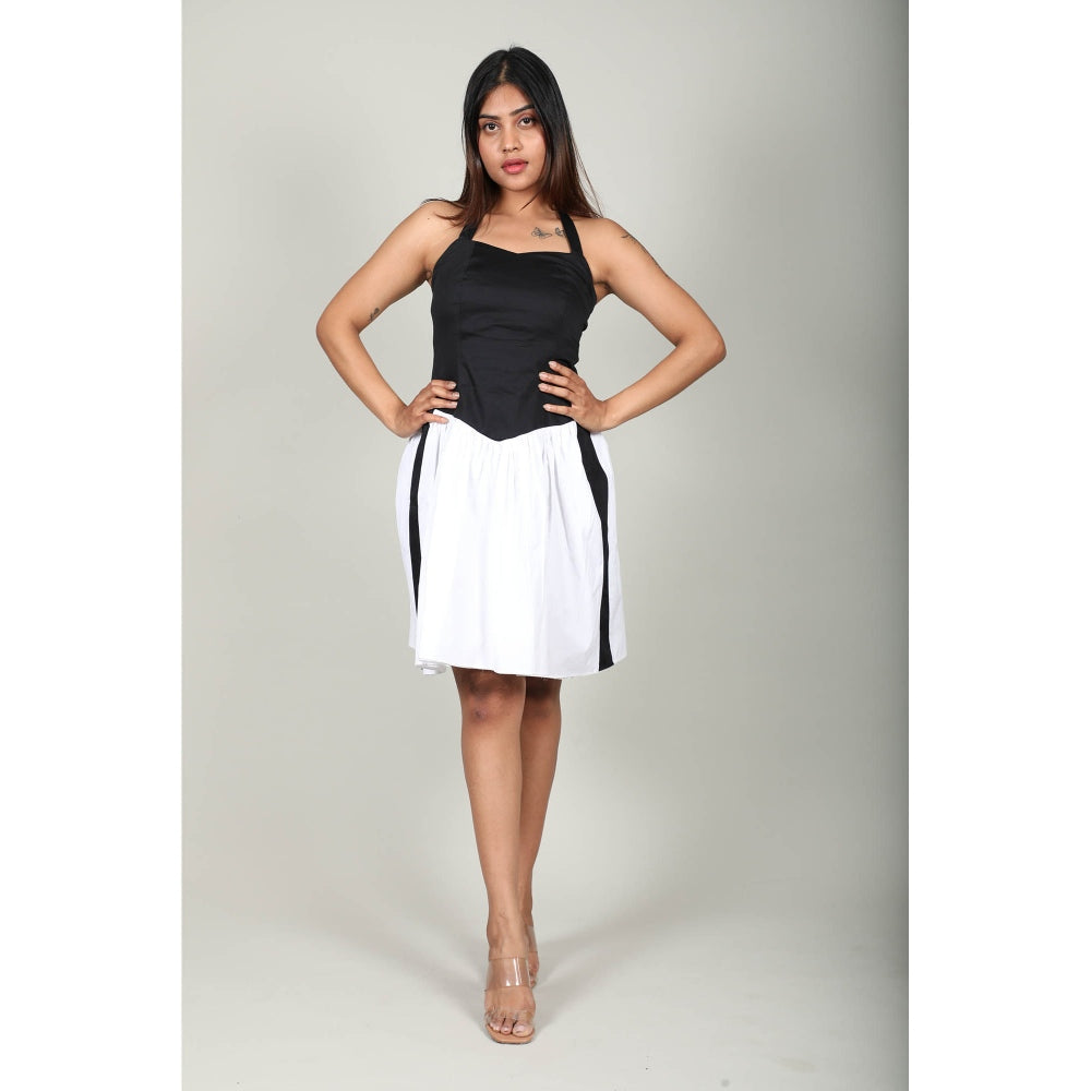 Fawn 24 Monochrome Knee Dress - Black