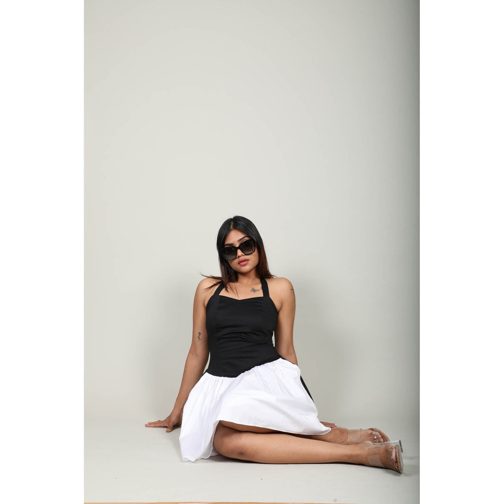 Fawn 24 Monochrome Knee Dress - Black