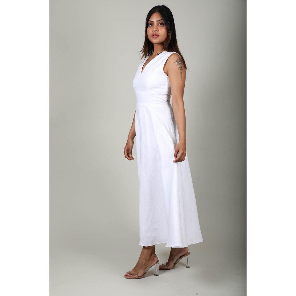 Fawn 24 Ivory Linen Maxi Dress - White