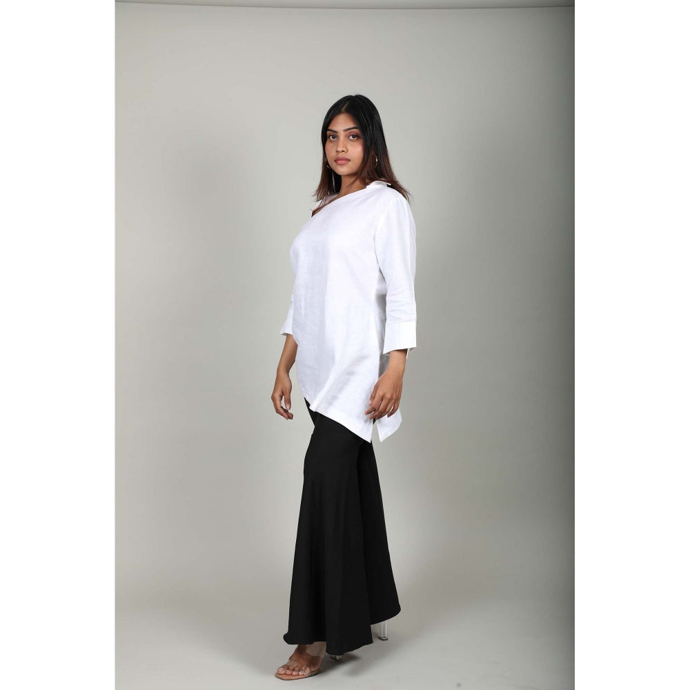 Fawn 24 White Ruched Top