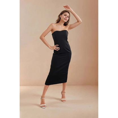 Fawn 24 Black Crepe Strapless/Tube Solid/Plain Sleeveless Midi Dress