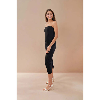 Fawn 24 Black Crepe Strapless/Tube Solid/Plain Sleeveless Midi Dress