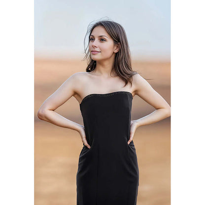 Fawn 24 Black Crepe Strapless/Tube Solid/Plain Sleeveless Midi Dress