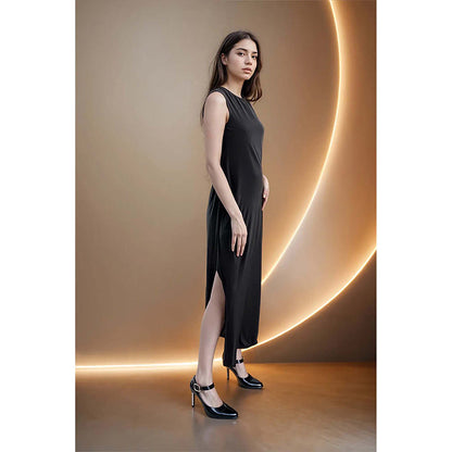 Fawn 24 Black Polyester Round Neck Solid/Plain Sleeveless Maxi Dress