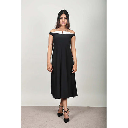 Fawn 24 Black Mesh Off Shoulder Solid/Plain Sleeveless Midi Dress