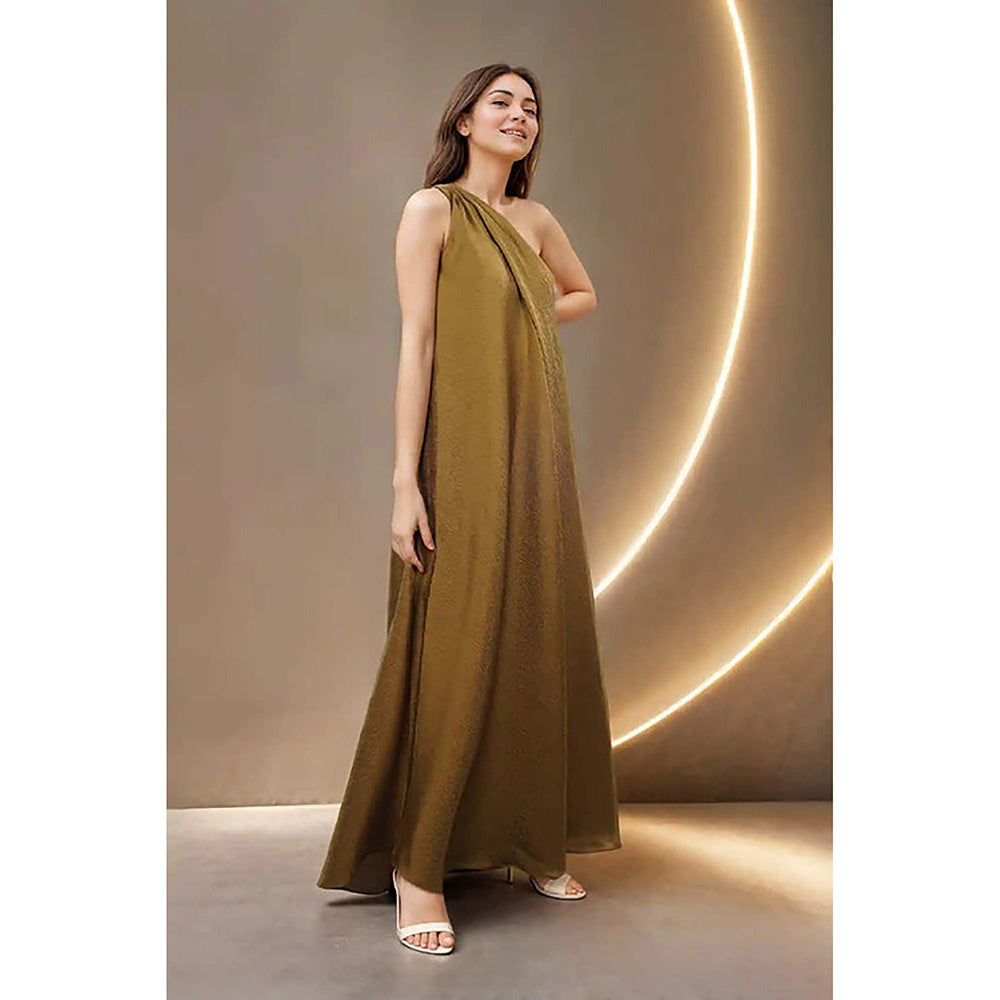 Fawn 24 Gold Satin One Shoulder Solid/Plain Sleeveless Gown Dress