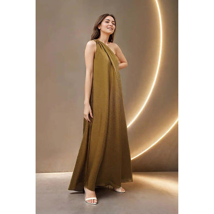 Fawn 24 Gold Satin One Shoulder Solid/Plain Sleeveless Gown Dress