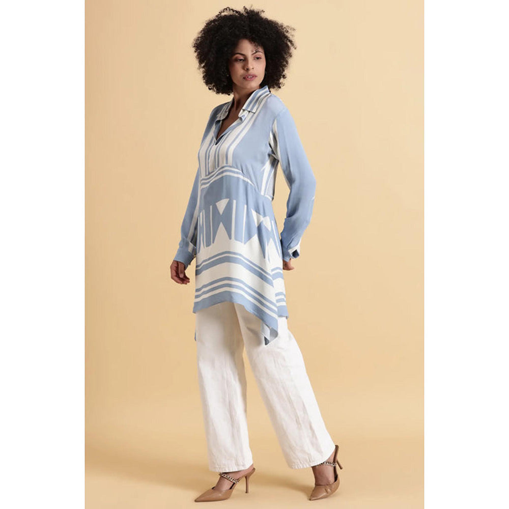Fawn 24 Oceanic Echoes Top