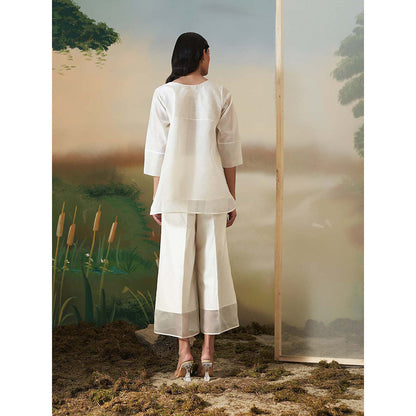 FEBo6 Sun & Shade White Co-Ord (Set of 2)