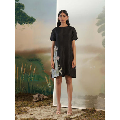 FEBo6 Moon Flower Black Knee Length Dress