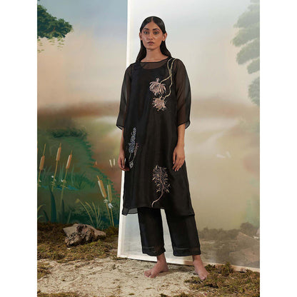 FEBo6 Tuberose Black Kurta Pant with Slip & Dupatta (Set of 4)